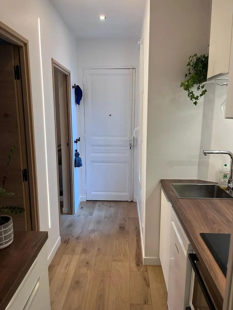 Parisian Charm, Modern & Quiet Studio 0*, París