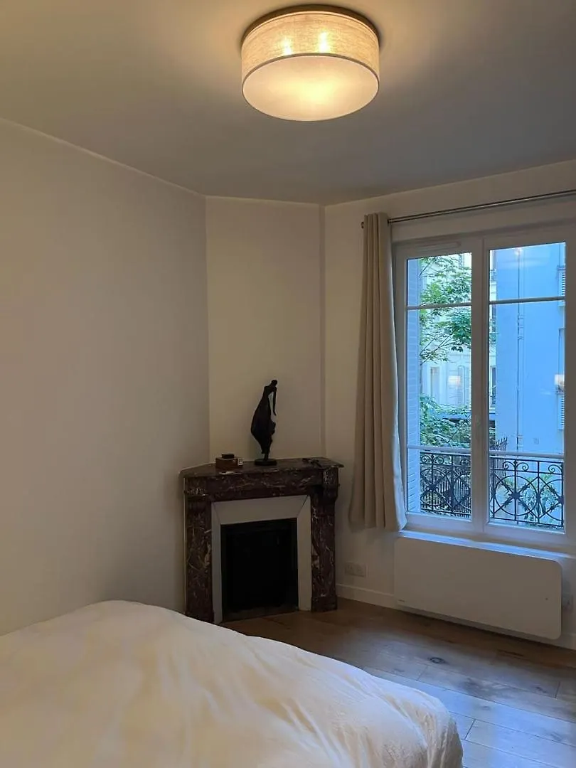 Parisian Charm, Modern & Quiet Studio Francia